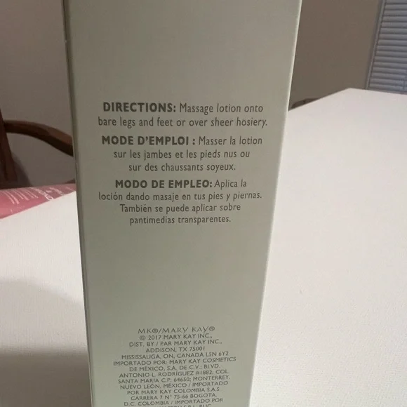 New Mary Kay Mint Bliss Energizing Lotion for Feet and Legs - 3fl. oz (D3) - Picture 2 of 4